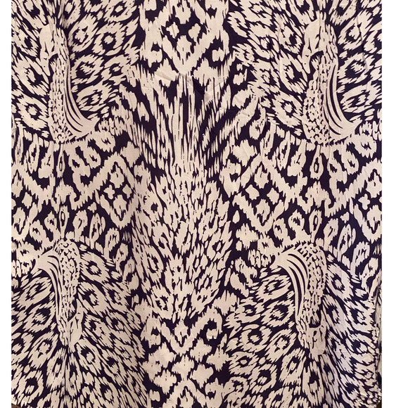 Lilly Pulitzer Sea View Button Down Blouse Shirt Bright Navy‎ Pineapple P… - Picture 9 of 14